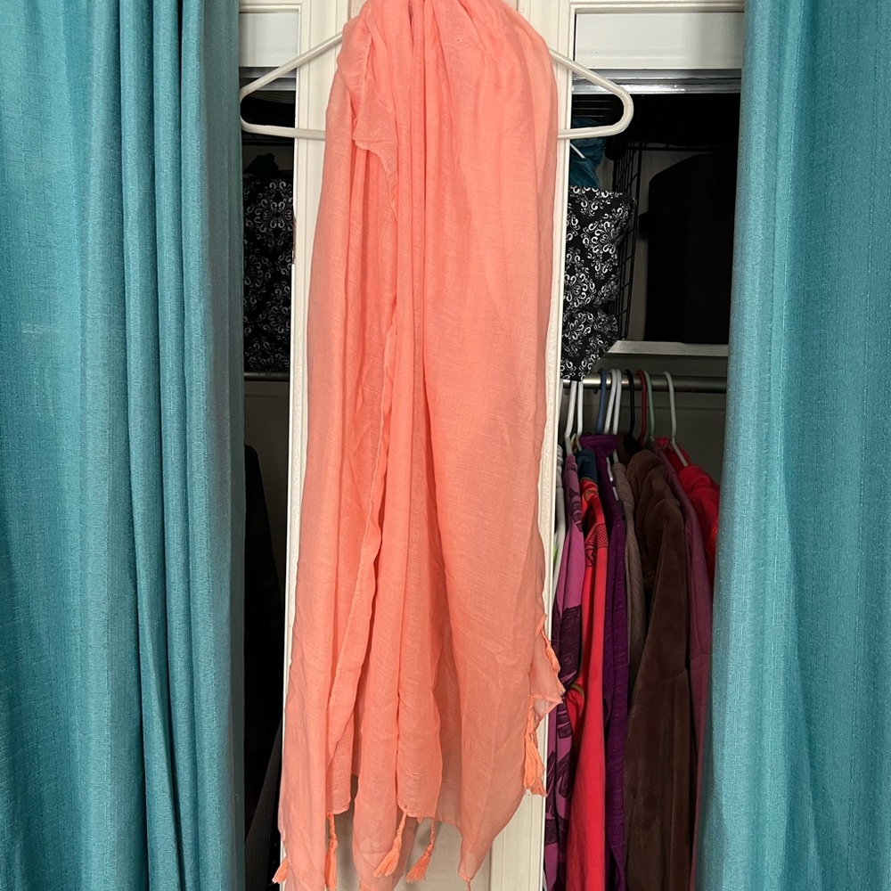 Coral scarf